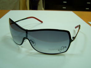 南京东路写字楼新开专业眼镜直销店，医学验光与高性价比成亮点